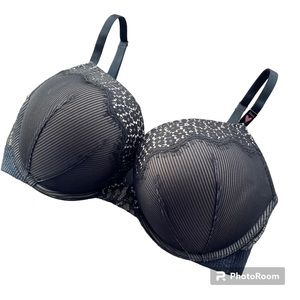 Victoria’s Secret bra